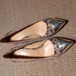 Enzo Angiolini golden heels